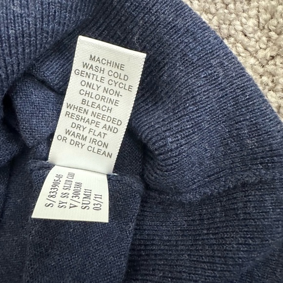 NWT Banana Republic Cardigan short sleeve Blue deep V Petite Small Lightweight - Picture 6 of 8